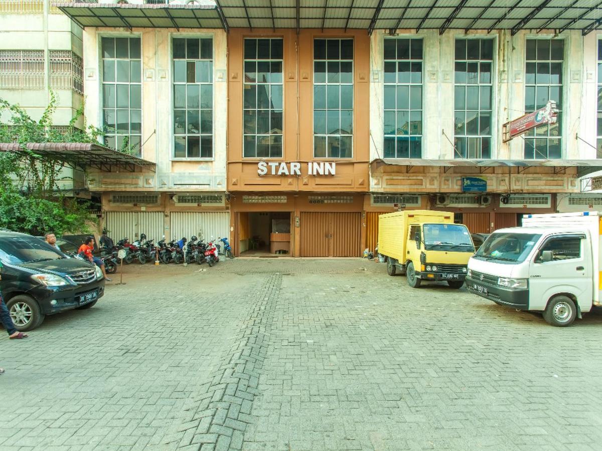 Star Inn 棉兰 外观 照片
